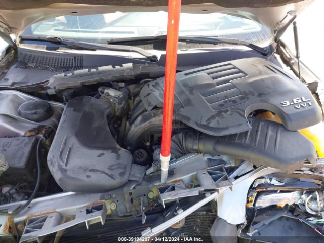 2C3CCAGG0EH157872 Chrysler 300 300s