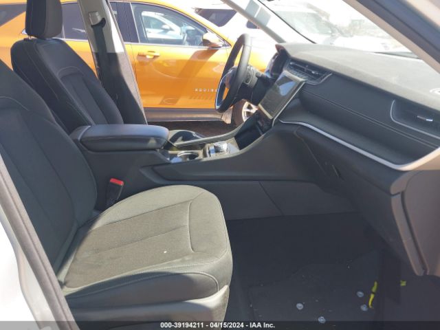 1C4RJKAG7P8821152 Jeep Grand Cherokee L Laredo 4x4