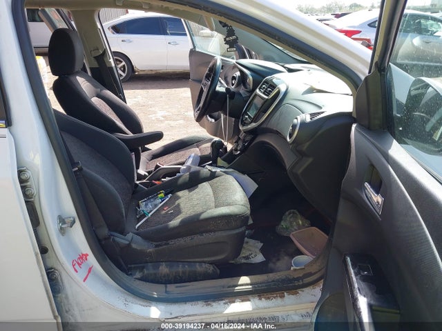 Chevrolet Sonic Lt Auto 2017 1G1JD6SH5H4118220 Image 5