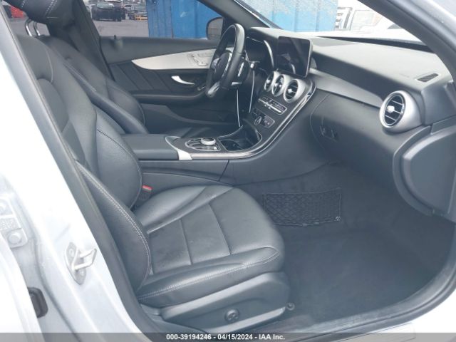 W1KWF8DB0MR629400 Mercedes-Benz C 300 Sedan