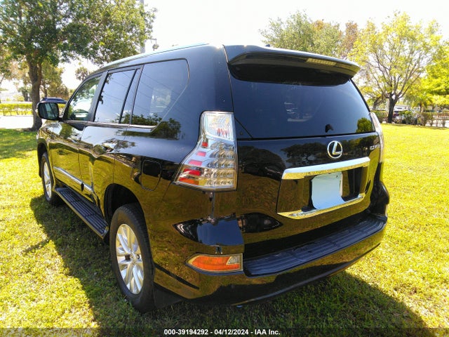 Lexus 460 2015 JTJBM7FX2F5105237 Image 3