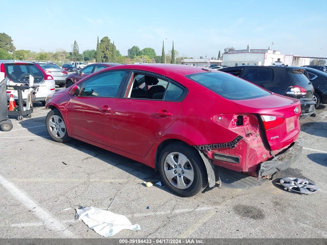 KIA FORTE LX 2016 KNAFK4A60G5536200 Image 3