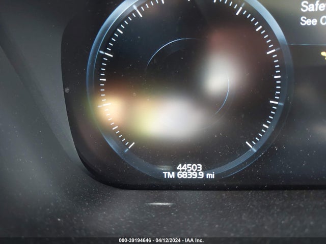 YV4102RLXM1886578 Volvo Xc60 T5 Inscription