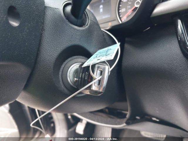 5XXGT4L33JG243711 KIA Optima S