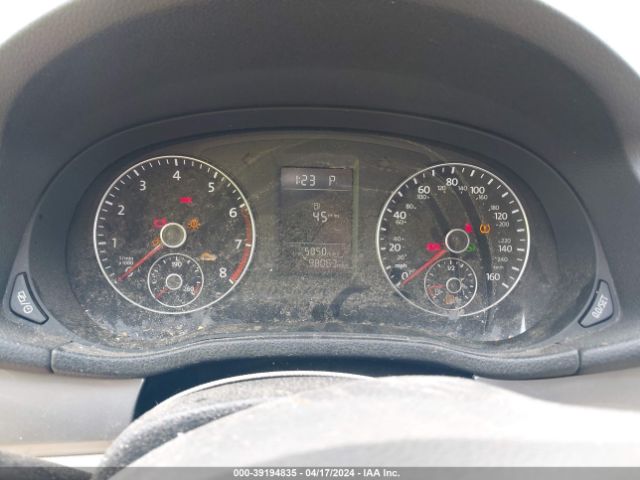 1VWAT7A36FC002806 Volkswagen Passat 1.8t Wolfsburg Edition
