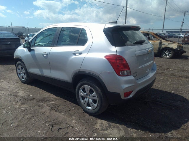 Chevrolet TRAX LS 2018 KL7CJKSB9JB620112 Image 3