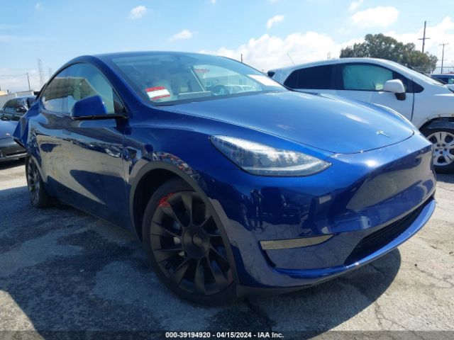 2024 Tesla Model Y Long Range Dual Motor All-wheel Drive მანქანა იყიდება აუქციონზე, vin: 7SAYGDEE5RA236264, აუქციონის ნომერი: 39194920