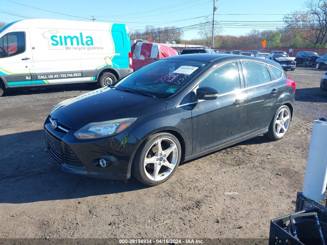 Ford Focus Titanium 2014 1FADP3N28EL114445 Image 2