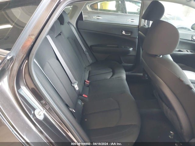 KIA Optima Lx 2018 KNAGT4L35J5236261 Image 8