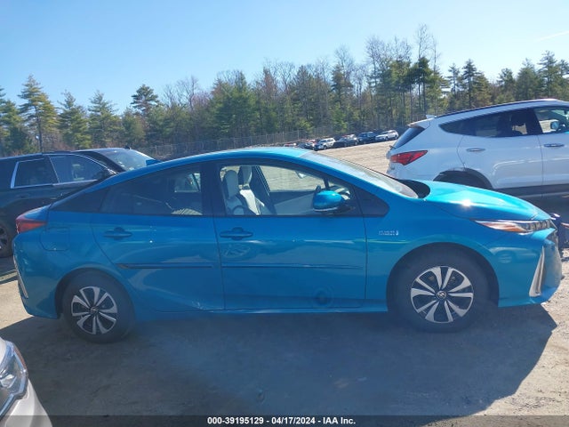 Toyota Prius Prime Premium 2018 JTDKARFP8J3087905 Image 14