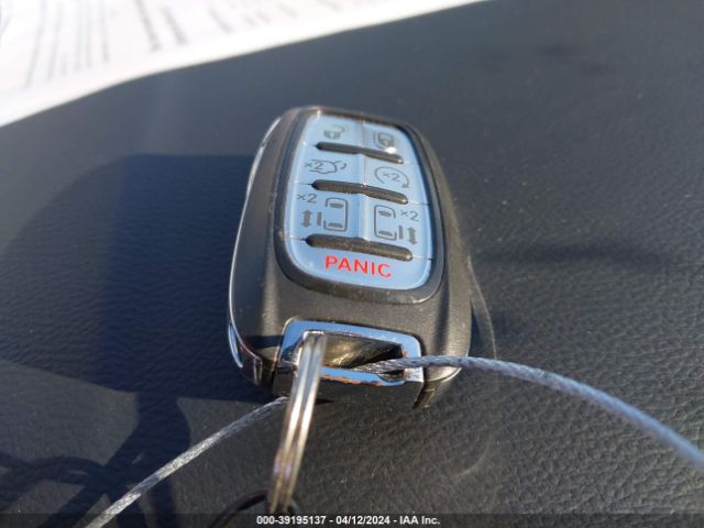 2C4RC1CG9PR520730 Chrysler Voyager Lx