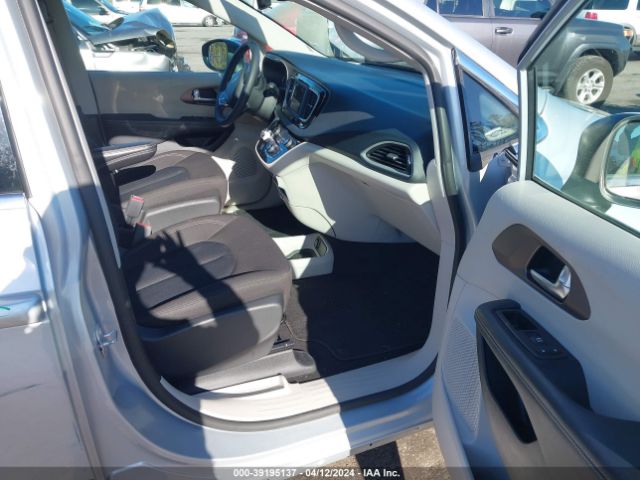 2C4RC1CG9PR520730 Chrysler Voyager Lx