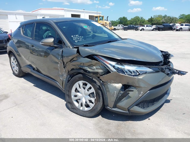 Toyota C-HR LE 2021 NMTKHMBX0MR121311 главное изображение