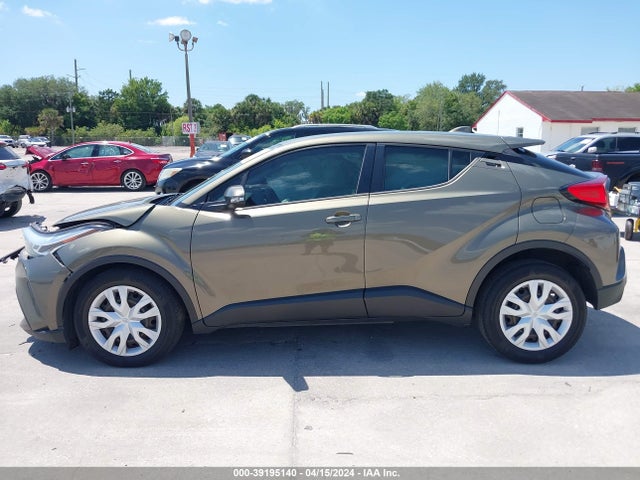 Toyota C-HR LE 2021 NMTKHMBX0MR121311 Image 15