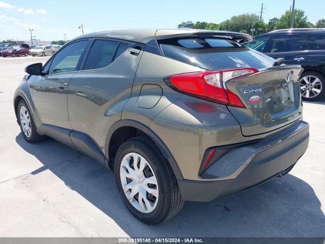 Toyota C-HR LE 2021 NMTKHMBX0MR121311 Image 3