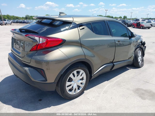 Toyota C-HR LE 2021 NMTKHMBX0MR121311 Image 4