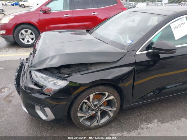 WAUAUDGY0NA014295 Audi A3 Premium 40 Tfsi Front-wheel Drive S Tronic