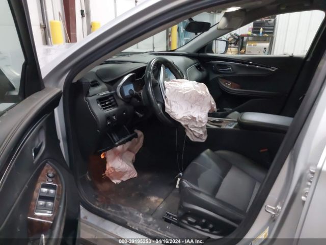 2G1125S38F9174103 Chevrolet Impala 2lt