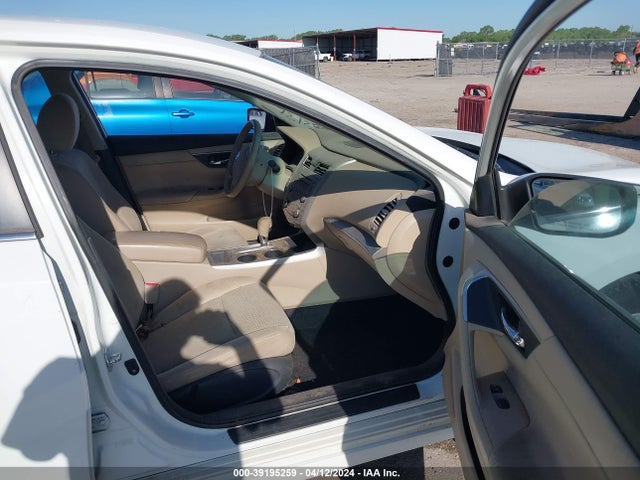 Nissan Altima 2.5 S 2015 1N4AL3AP7FN883136 Image 5