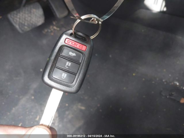 2HGFC2F66KH539747 Honda Civic Lx