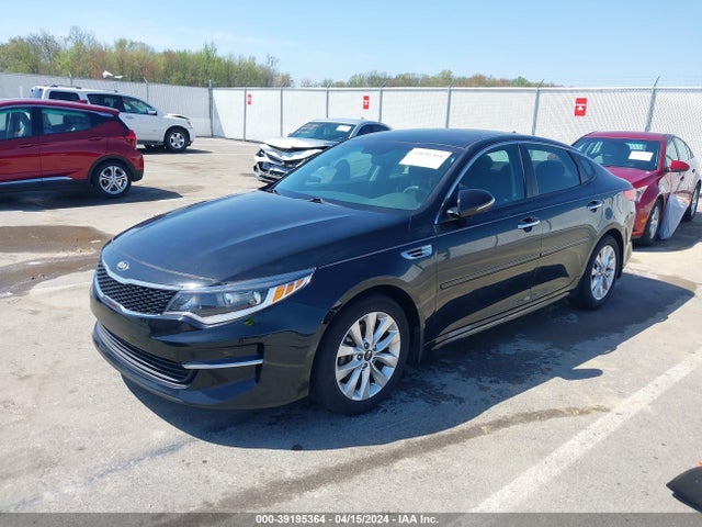 KIA Optima Lx 2018 5XXGT4L35JG248571 Image 2