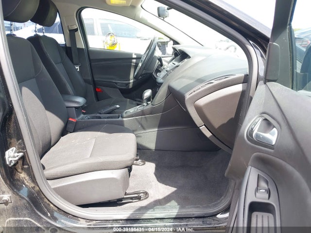 Ford FOCUS SE 2015 1FADP3F2XFL211324 Image 5