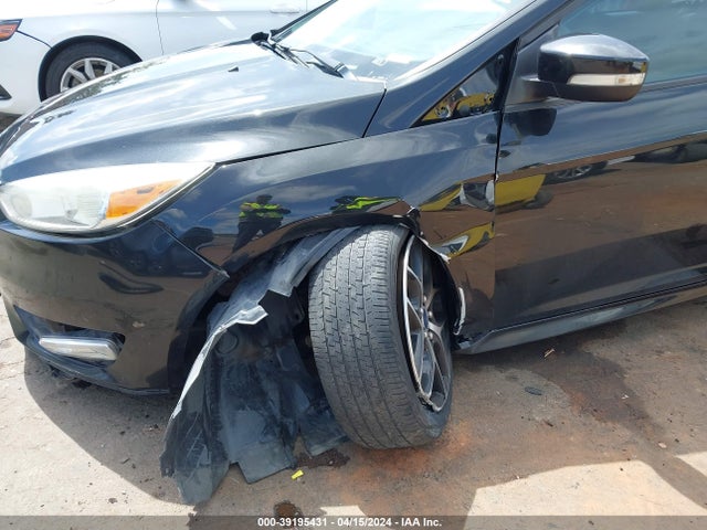 Ford FOCUS SE 2015 1FADP3F2XFL211324 Image 6