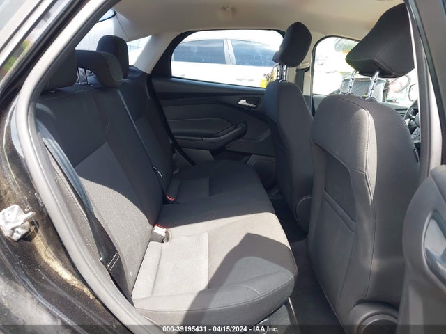 Ford FOCUS SE 2015 1FADP3F2XFL211324 Image 8