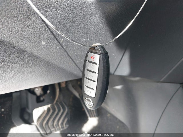 Nissan ROGUE SV 2017 5N1AT2MV6HC875635 Image 11