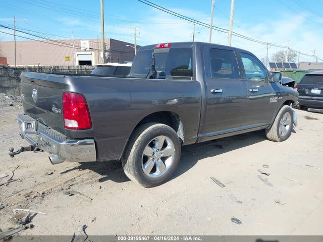 RAM 1500 Big Horn  4x4 5'7 Box 2018 3C6RR7LT2JG234818 Image 4