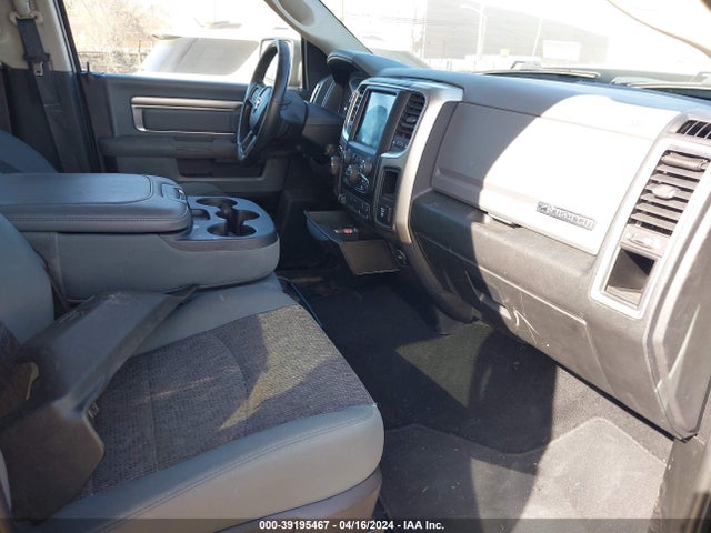RAM 1500 Big Horn  4x4 5'7 Box 2018 3C6RR7LT2JG234818 Image 5