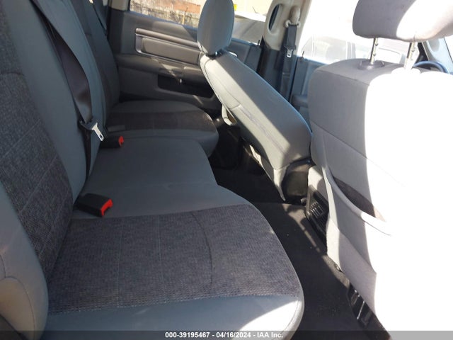 RAM 1500 Big Horn  4x4 5'7 Box 2018 3C6RR7LT2JG234818 Image 8