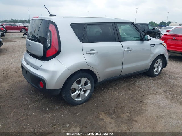 KIA Soul 2017 KNDJN2A28H7442402 Image 4