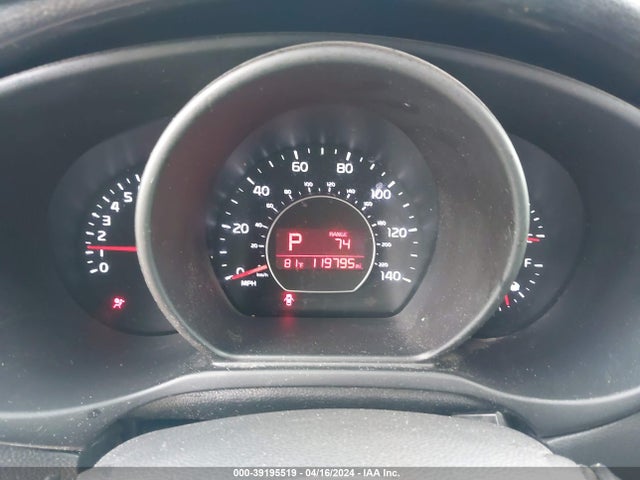 KIA Soul 2017 KNDJN2A28H7442402 Image 7