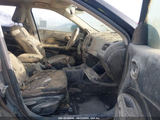 3C4NJCBB8KT726956 Jeep Compass Altitude Fwd
