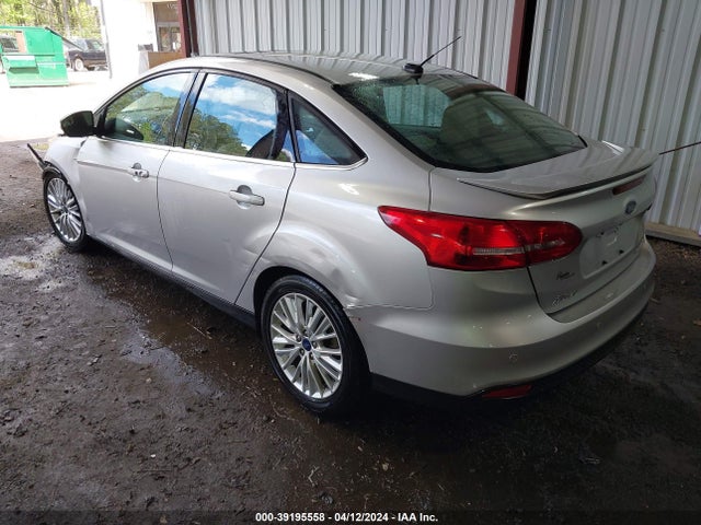 Ford Focus Titanium 2018 1FADP3J2XJL326232 Image 3