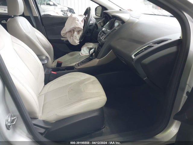 Ford Focus Titanium 2018 1FADP3J2XJL326232 Image 5