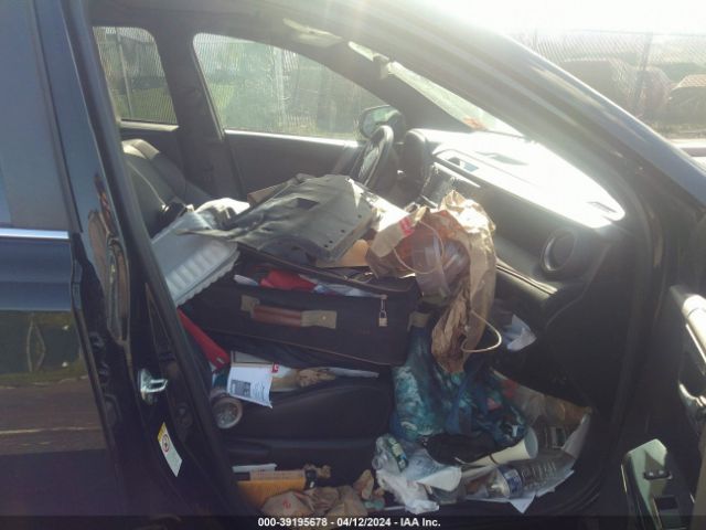 2T3JFREV2HW581908 Toyota RAV4 SE