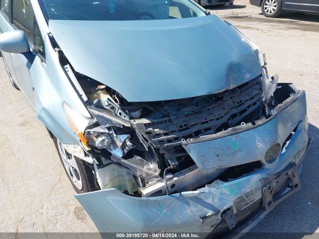 Toyota Prius Three 2015 JTDKN3DU9F1906871 Image 6