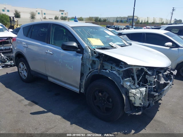 Toyota RAV4 LE 2015 JTMZFREV3FJ042423 Image 1