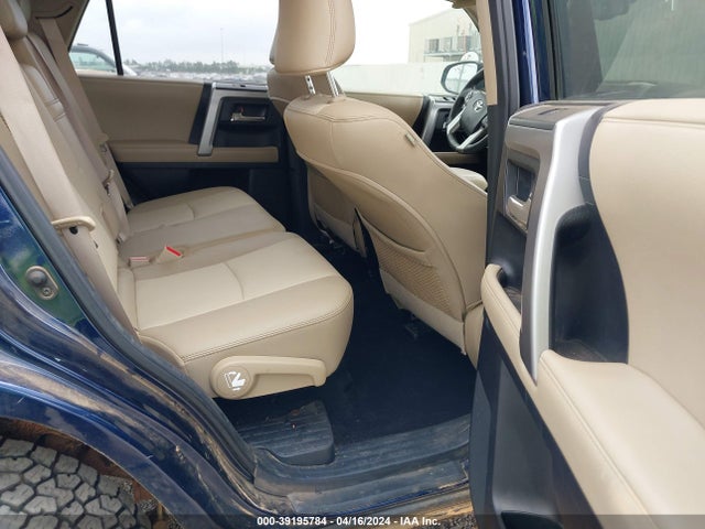 Toyota 4runner Sr5 Premium 2018 JTEZU5JR5J5186396 Image 8