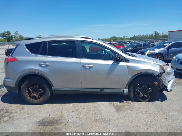 Toyota RAV4 LE 2017 2T3ZFREVXHW341556 Image 13