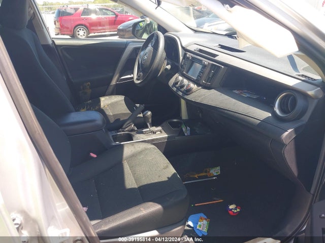 Toyota RAV4 LE 2017 2T3ZFREVXHW341556 Image 5