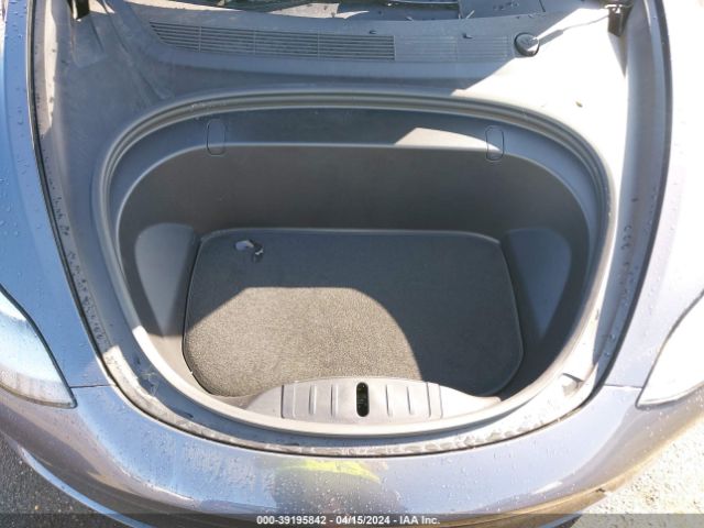 5YJ3E1EBXKF386557 Tesla Model 3 Long Range/performance