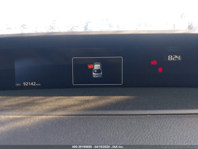 Toyota Prius Two 2017 JTDKBRFU8H3049619 Image 7