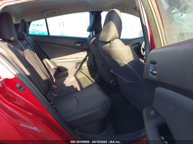 Toyota Prius Two 2017 JTDKBRFU8H3049619 Image 8