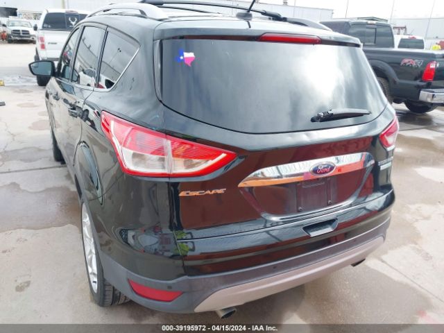 1FMCU0J92FUA62897 Ford Escape Titanium