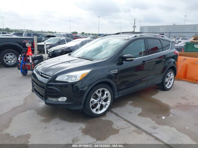 1FMCU0J92FUA62897 Ford Escape Titanium