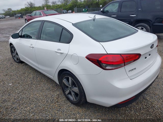 KIA FORTE LX 2018 3KPFL4A78JE224422 Image 3