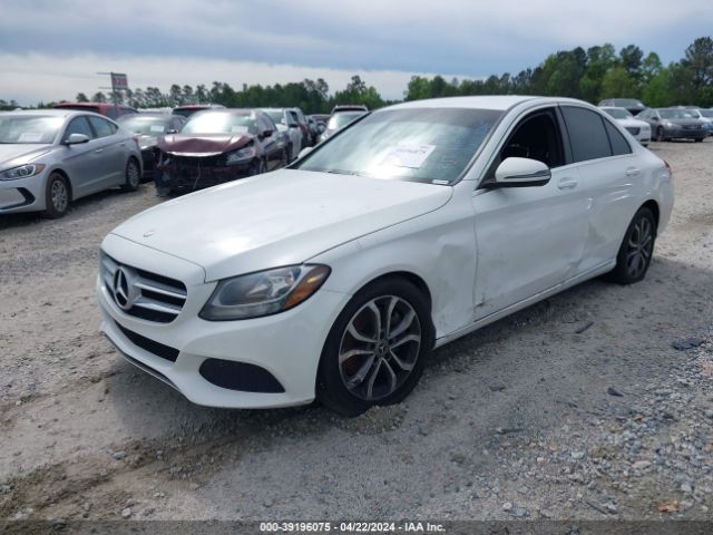 55SWF4JB9HU226355 Mercedes-Benz C 300 Luxury/sport